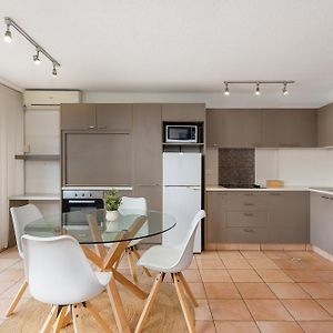 One Bedroom Apartment High Floors